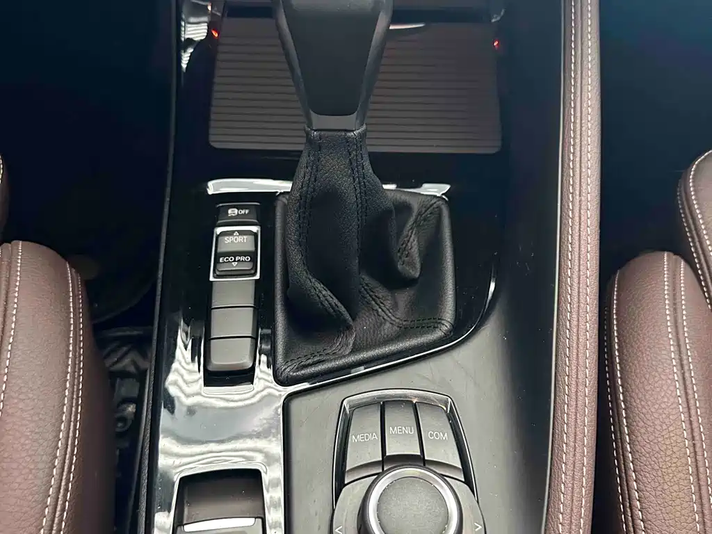 BMW X1 2018 sDrive18Li Exclusive Model купить на сайте DeffCars