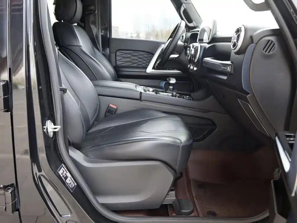 Beijing off-road BJ40 2020 2.0T automatic four-wheel drive city hunter version supreme type купить на сайте DeffCars