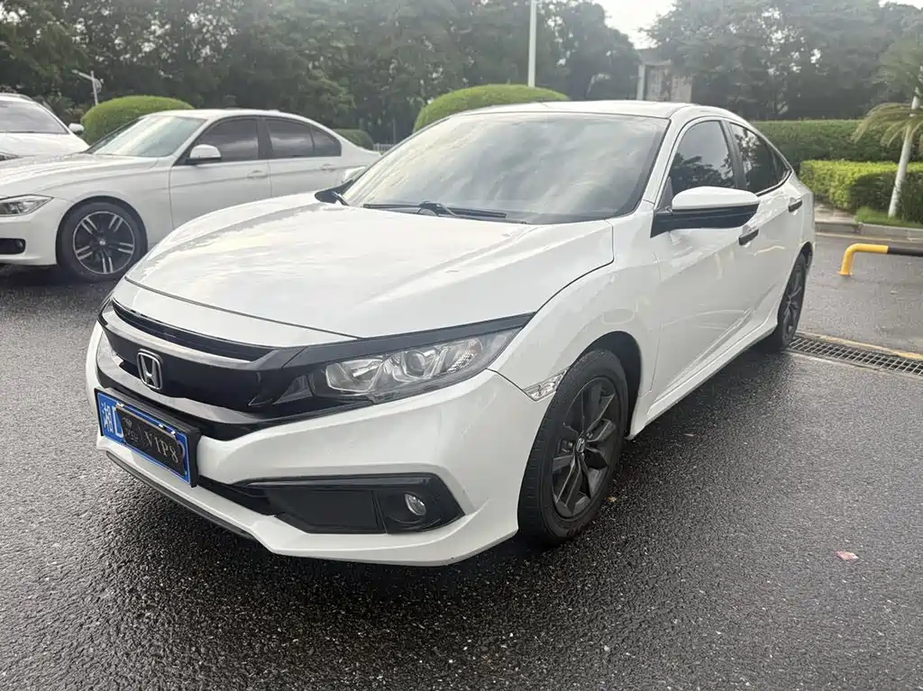 Civic 2019 220TURBO CVT Dynamic Edition National V купить на сайте DeffCars