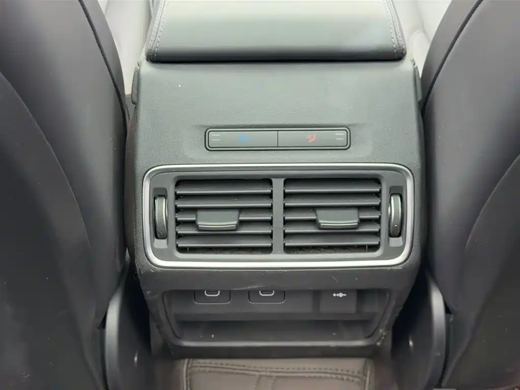 Discovery Sport 2024 Luxury Customized Edition купить на сайте DeffCars