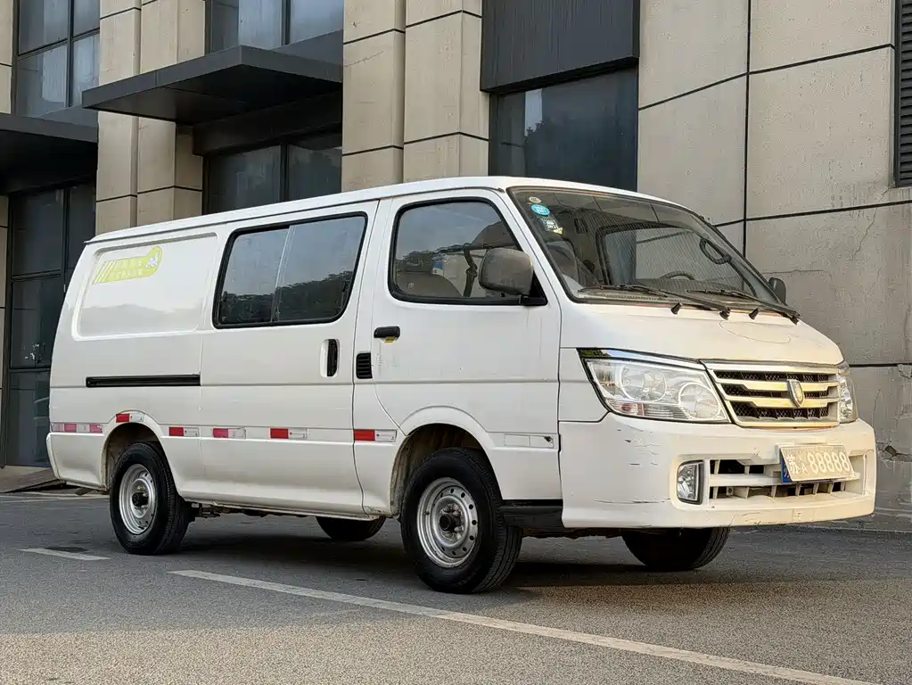 Jinbei Hiace 2018 2.0L fifth generation box cargo standard top 2 seats 4G21C купить на сайте DeffCars