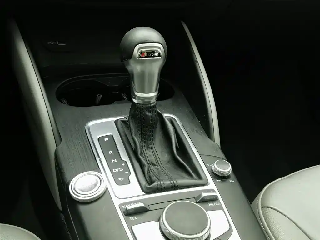 Audi A3 2020 Limousine 35 TFSI Fashion Type National VI купить на сайте DeffCars