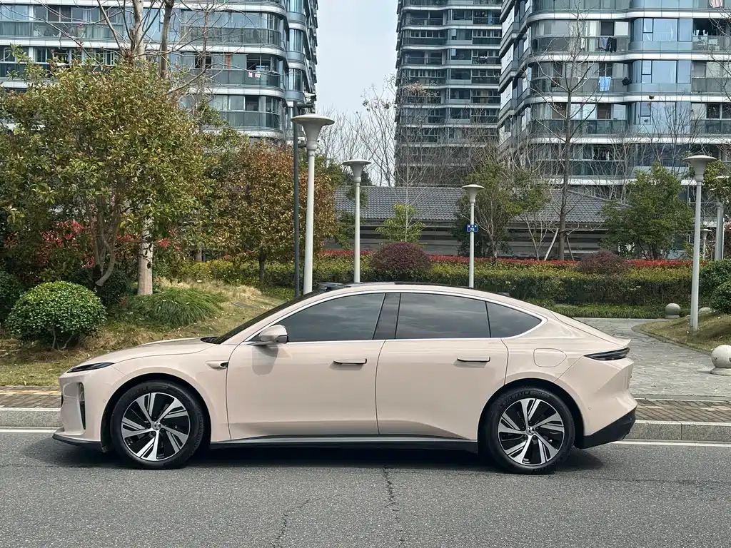 NIO ET5 2024 model 75kWh купить на сайте DeffCars