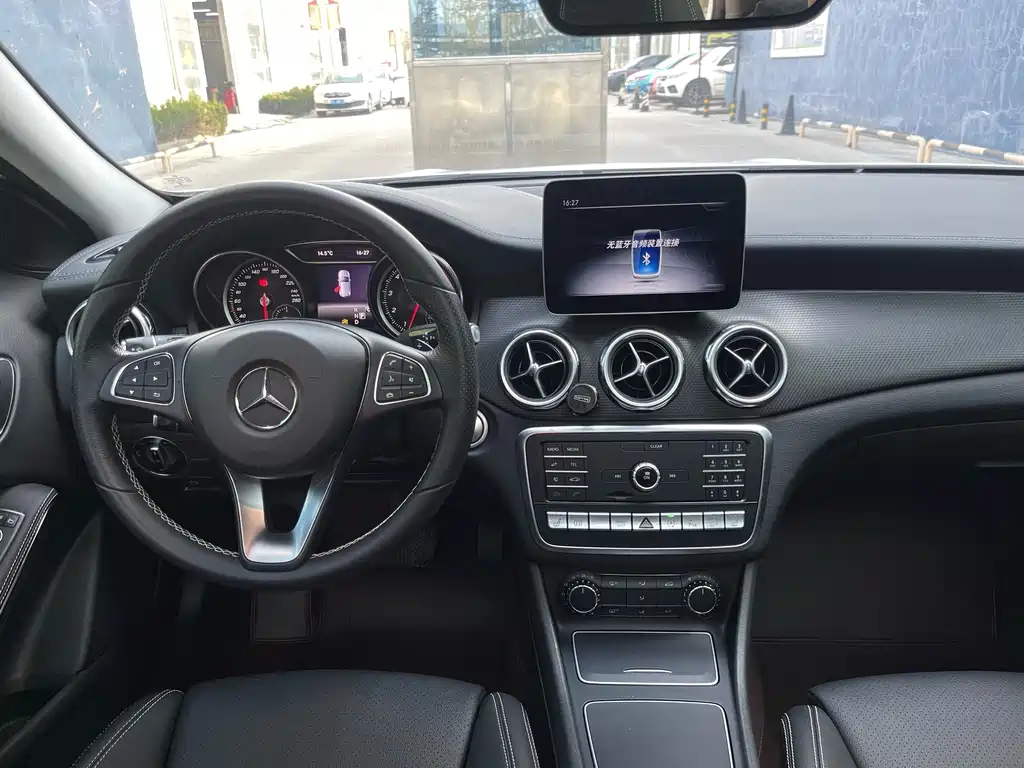 Mercedes-Benz GLA 2018 GLA 220 4MATIC sports model купить на сайте DeffCars