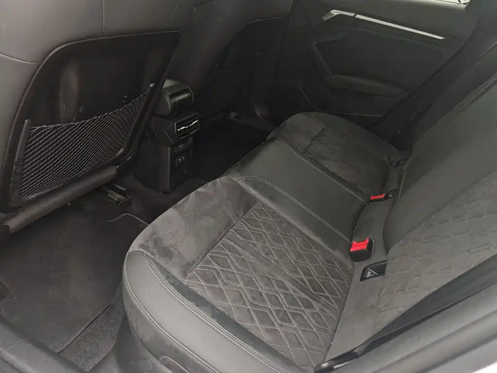 Audi A3 2024 Sportback 35 TFSI luxury sports model купить на сайте DeffCars