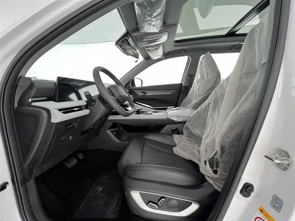 Changan CS75PLUS 2025 third generation championship version 1.5T Jinhang model купить на сайте DeffCars