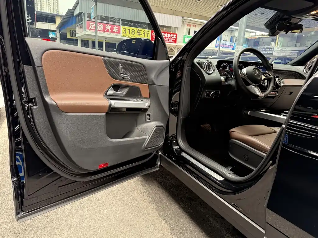 Mercedes-Benz GLB 2024 facelift GLB 220 dynamic version купить на сайте DeffCars