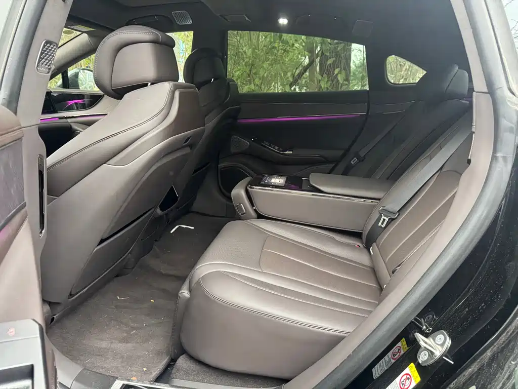 Denza Z9 2024 1100km four-wheel drive Max version купить на сайте DeffCars