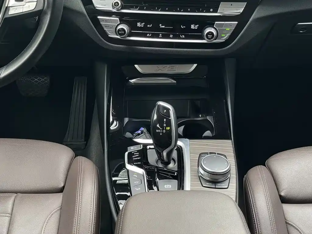 BMW X3 2019 xDrive28i Luxury Package купить на сайте DeffCars