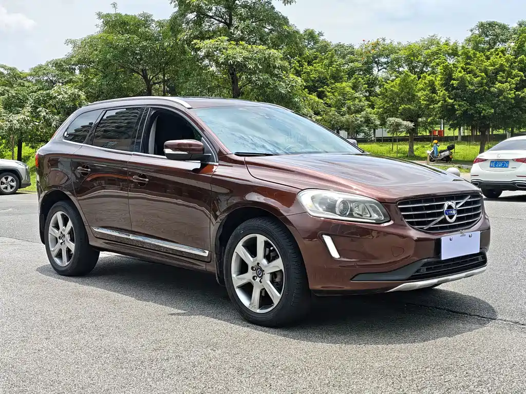 Volvo XC60 Imported 2014 Model T6 Zhiyi Edition купить на сайте DeffCars