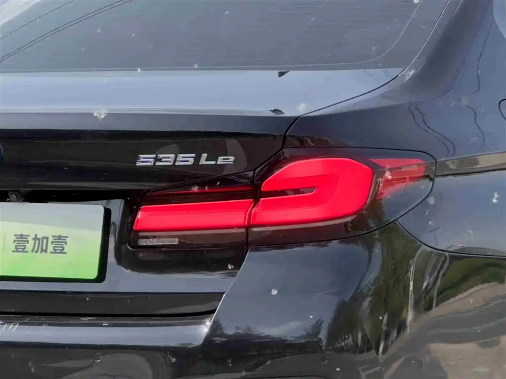 BMW 5 Series New Energy 2022 535Le Pioneer Edition M Sports Package купить на сайте DeffCars