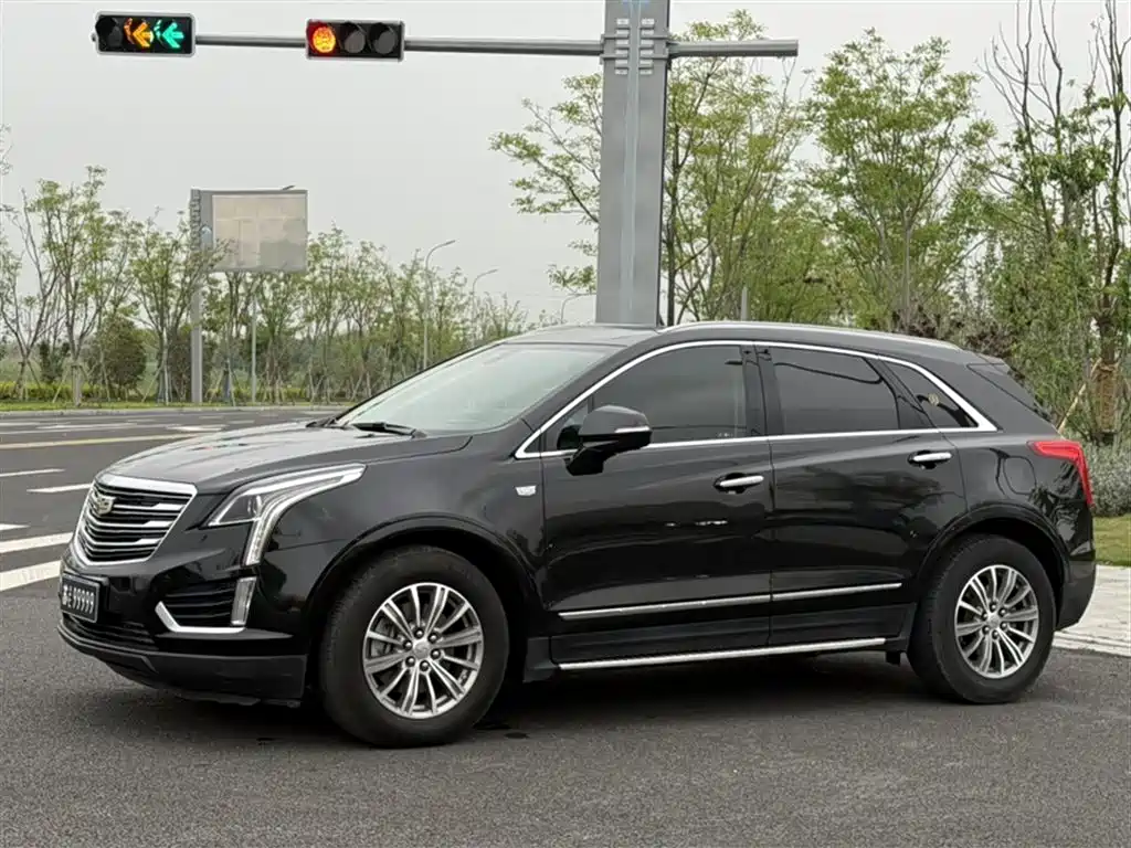 Cadillac XT5 2018 25T luxury model купить на сайте DeffCars