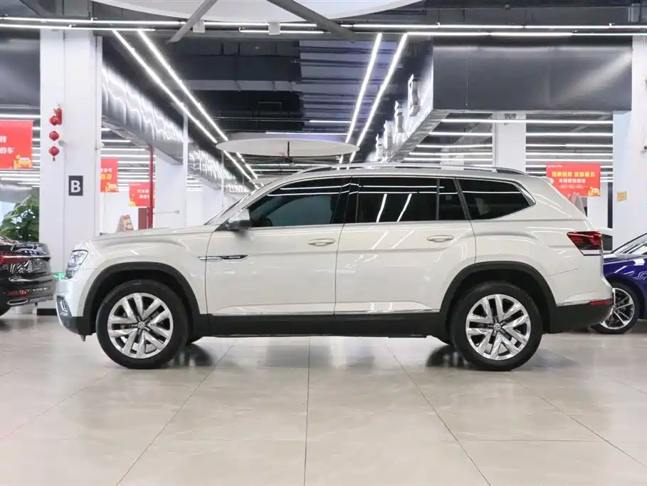 Touron 2017 380TSI four-wheel drive flagship version купить на сайте DeffCars