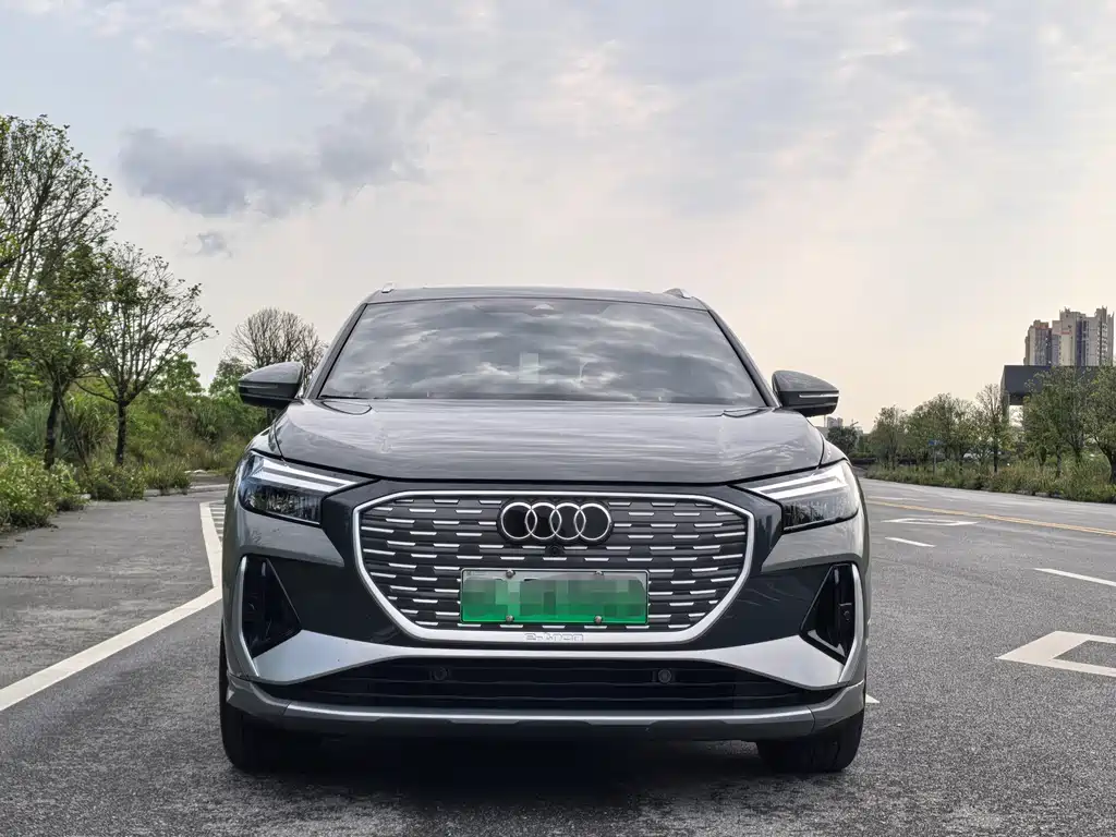 Audi Q4 e-tron 2024 40 e-tron Creative Edition купить на сайте DeffCars