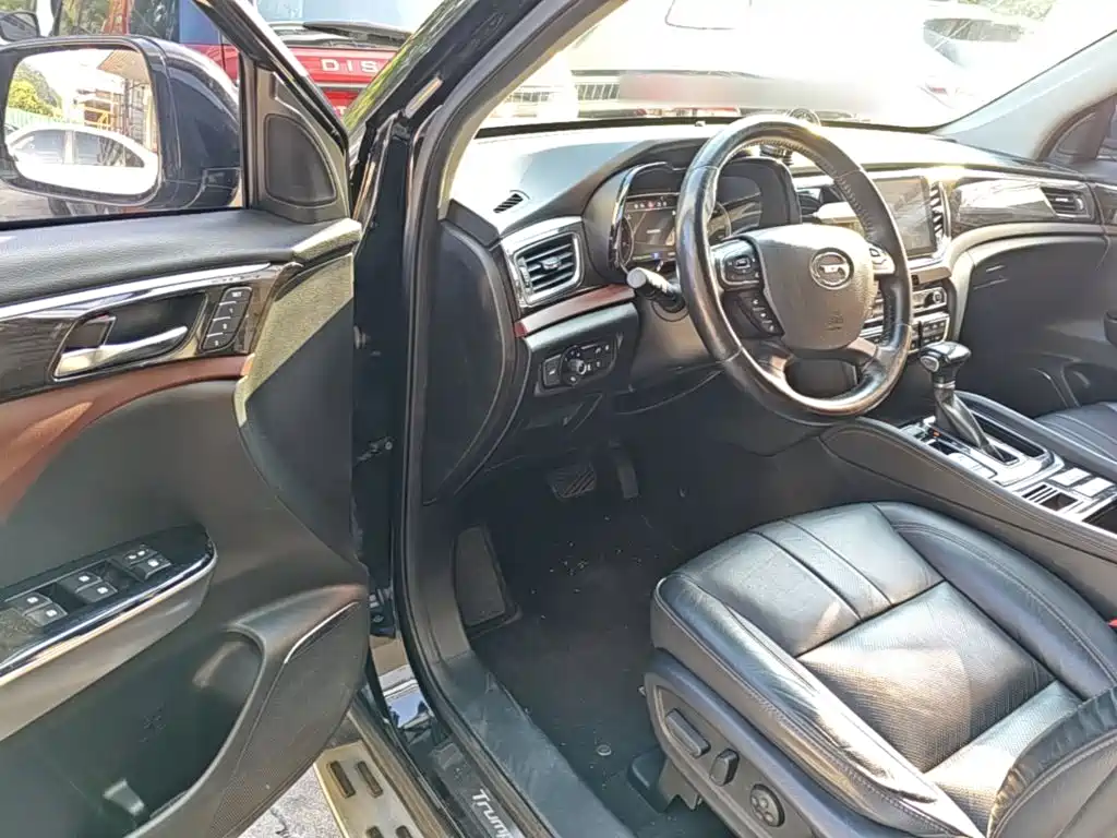 Trumpchi GS8 2017 320T 2WD Luxury Connected Edition (seven seats) купить на сайте DeffCars