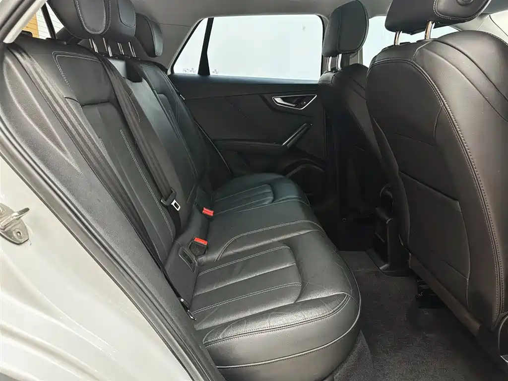 Audi Q2L 2022 35 TFSI Enterprising and Elegant Model купить на сайте DeffCars