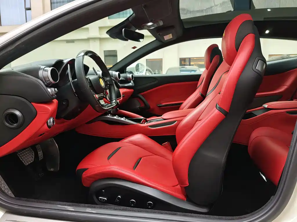 GTC4Lusso 2017 3.9T V8 купить на сайте DeffCars