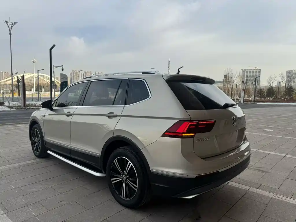 Tiguan L 2019 facelift 330TSI automatic two-wheel drive smart luxury version National VI купить на сайте DeffCars
