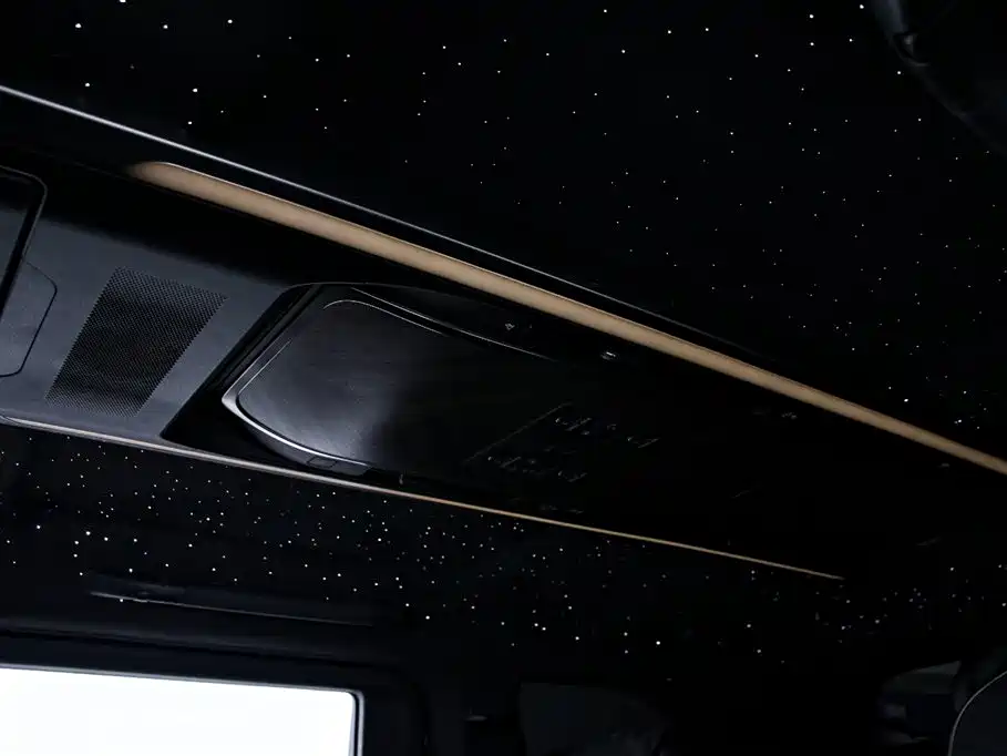 Lexus LM 2023 500h six-seater premium version купить на сайте DeffCars