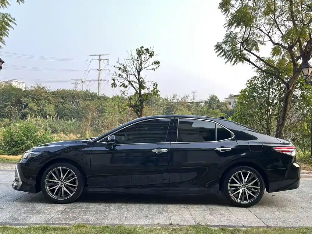 Camry 2021 2.5G Deluxe Edition купить на сайте DeffCars