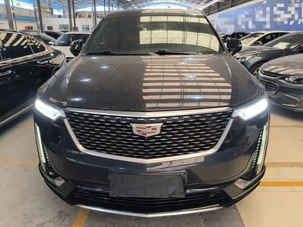 Cadillac XT6 2021 2.0T six-seat two-wheel drive luxury model купить на сайте DeffCars