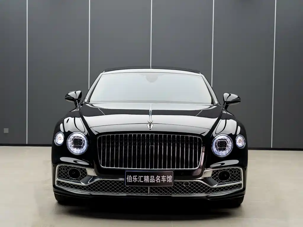 Flying Spur 2022 4.0T V8 Standard Edition купить на сайте DeffCars
