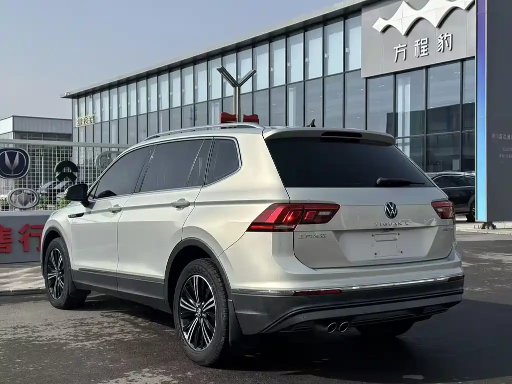 Tiguan L 2021 330TSI automatic two-wheel drive smart version купить на сайте DeffCars