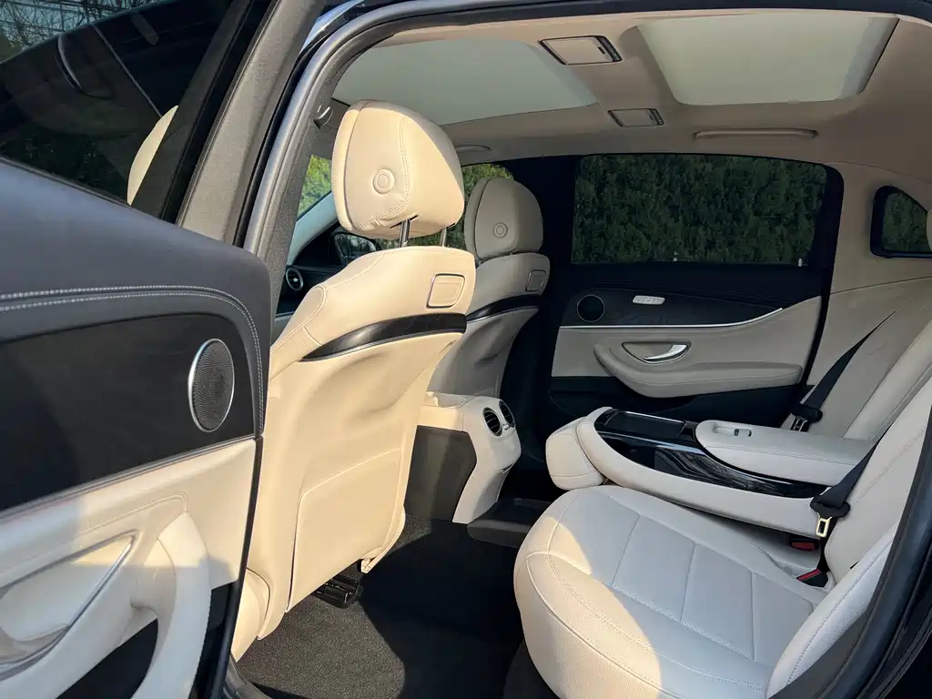 Mercedes-Benz E-Class 2016 E 300 L Sports Luxury купить на сайте DeffCars