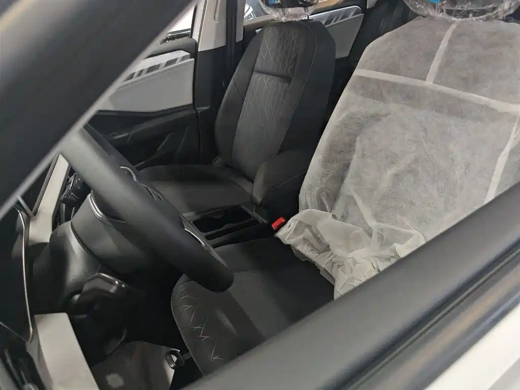 Jetta VA7 2025 1.4T automatic listening version купить на сайте DeffCars