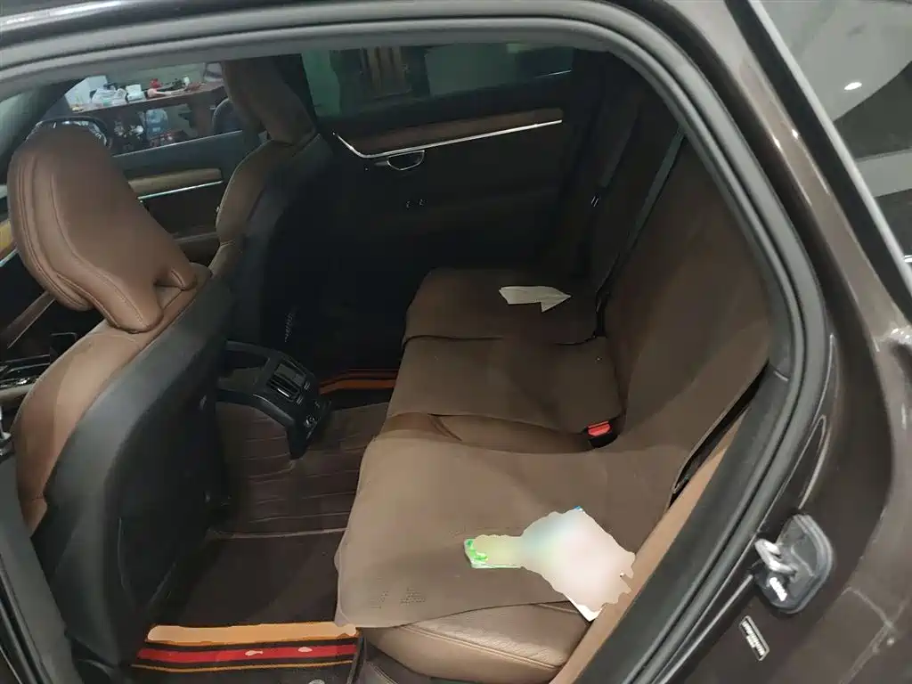 Volvo S90 2025 B5 Zhiyi Luxury Edition купить на сайте DeffCars