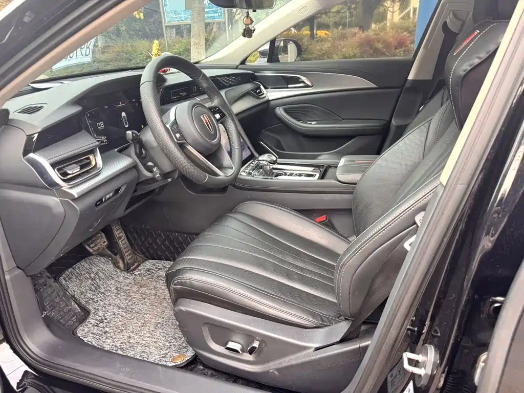 Hongqi H5 2023 1.5T DCT Zhilian Qiyun Edition купить на сайте DeffCars