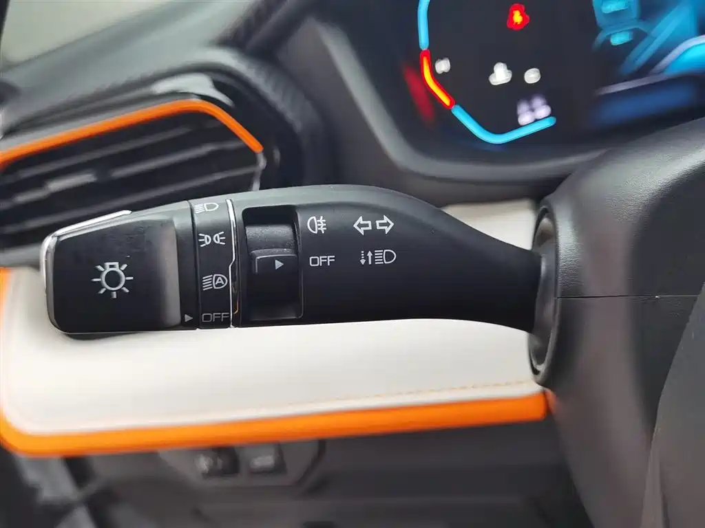 Yixuan 2023 Mach Edition 1.5L Automatic Wind Chasing Edition купить на сайте DeffCars