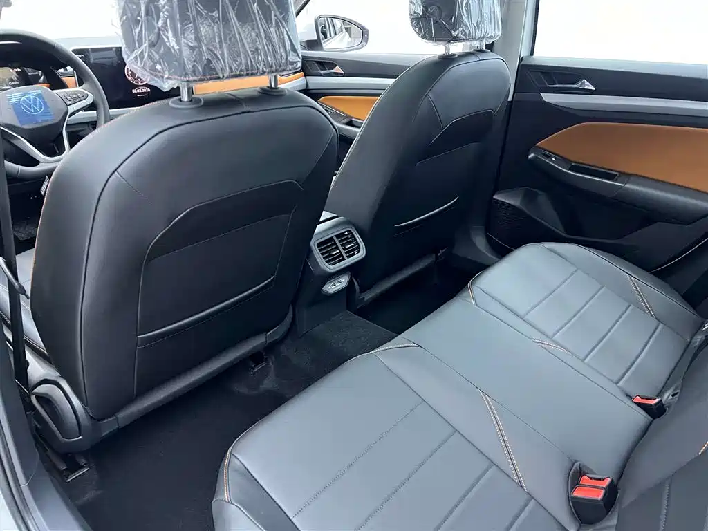 Bora 2025 facelift 200TSI DSG Yuexing Navigation Edition купить на сайте DeffCars