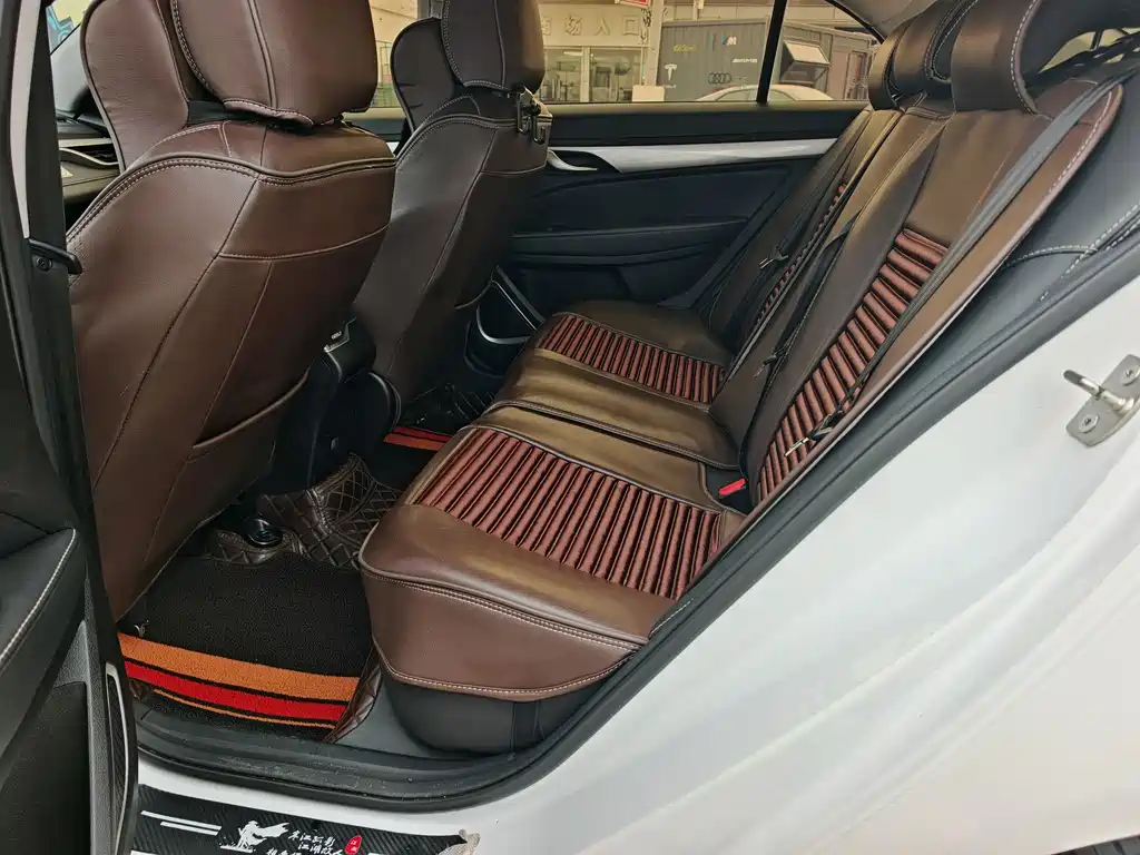 Emgrand 2020 1.5L CVT upward version купить на сайте DeffCars