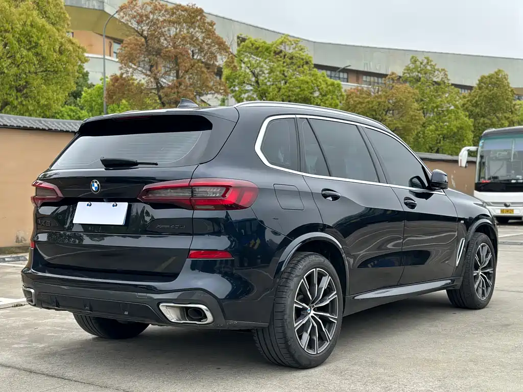 BMW X5 2022 xDrive 30Li Exclusive M Sports Package купить на сайте DeffCars