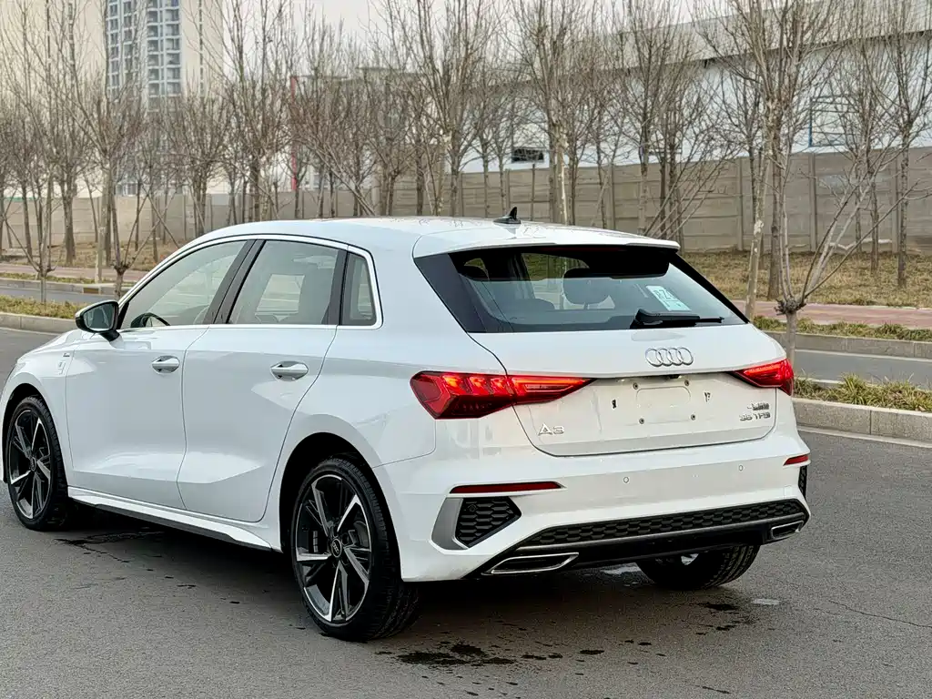 Audi A3 2024 Sportback 35 TFSI stylish and sporty купить на сайте DeffCars