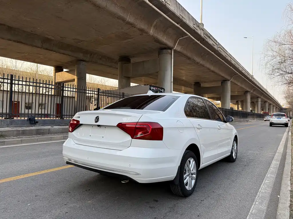 Jetta 2017 1.5L automatic comfort model купить на сайте DeffCars