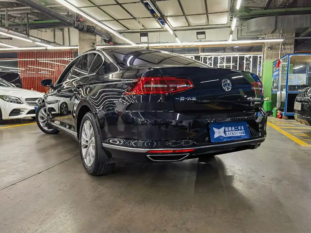 Magotan 2019 330TSI DSG luxury model National VI купить на сайте DeffCars