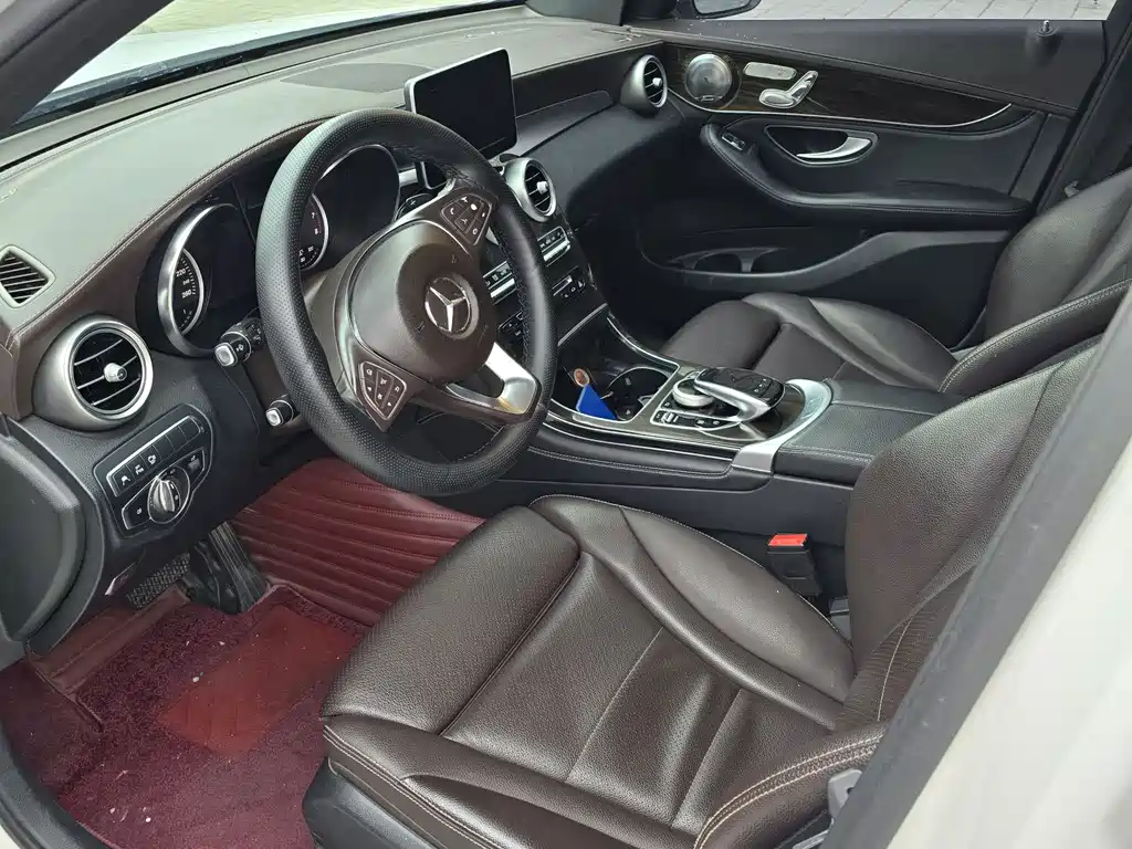 Mercedes-Benz GLC 2018 GLC 260 4MATIC luxury model купить на сайте DeffCars