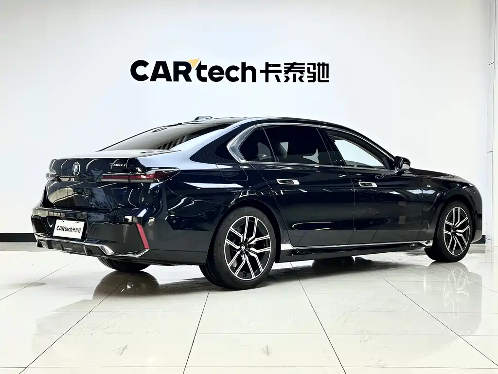 BMW 7 Series 2023 735Li M Sports Package купить на сайте DeffCars