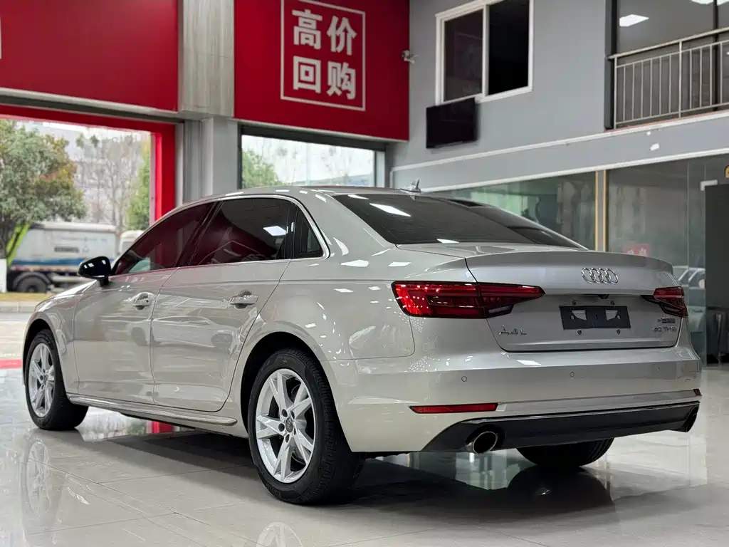 Audi A4L 2018 30th Anniversary Model 40 TFSI Enterprising купить на сайте DeffCars