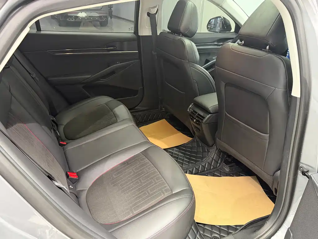 Mondeo 2023 EcoBoost 245 Luxury купить на сайте DeffCars