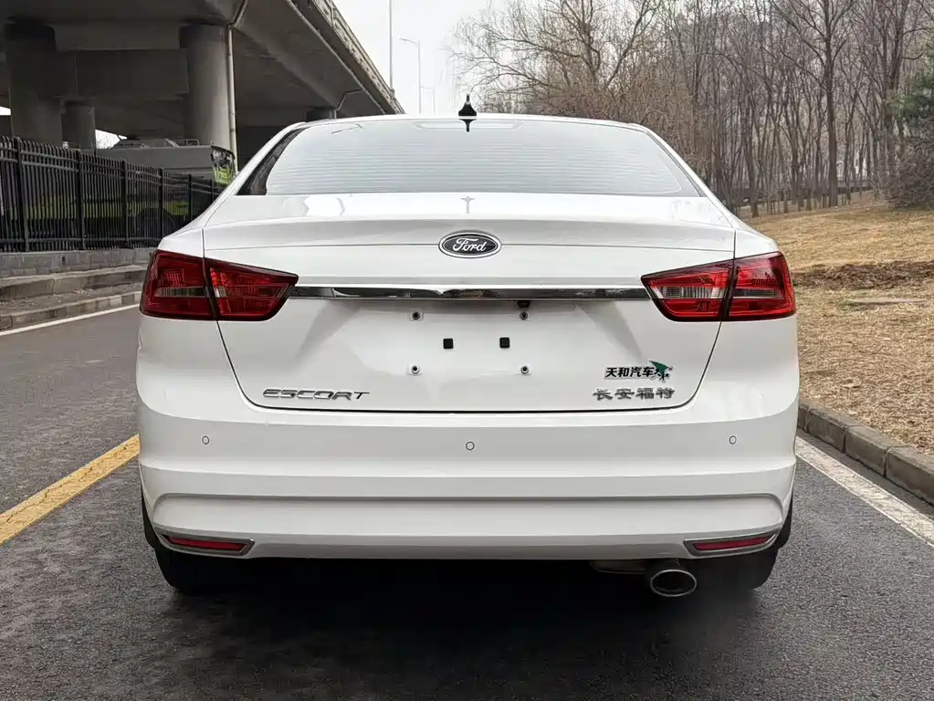 Escort 2017 facelift 1.5L automatic comfort model купить на сайте DeffCars