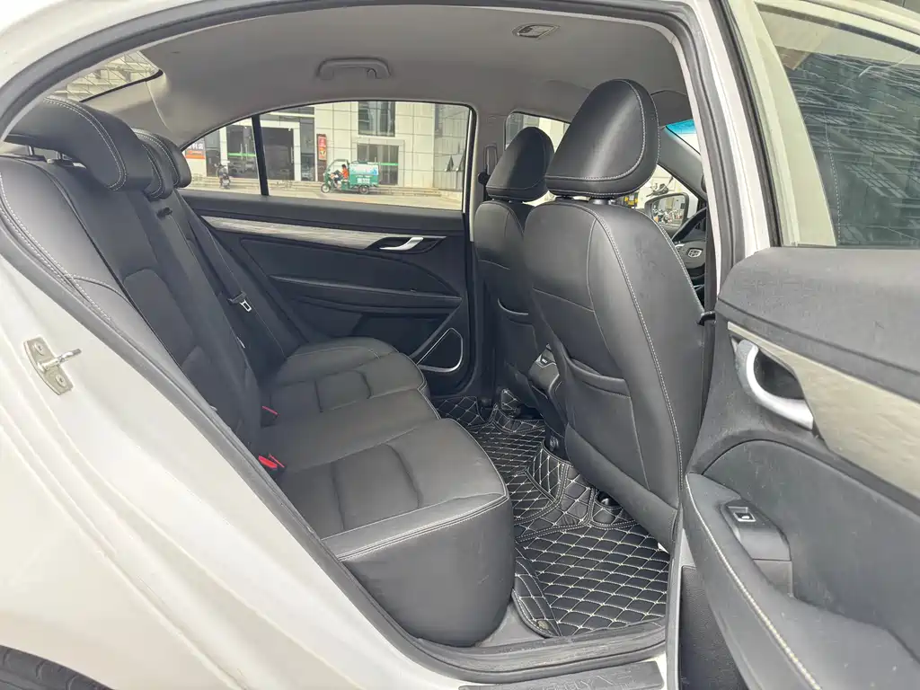 Emgrand 2019 Leading Edition 1.5L CVT Luxury Type National V купить на сайте DeffCars