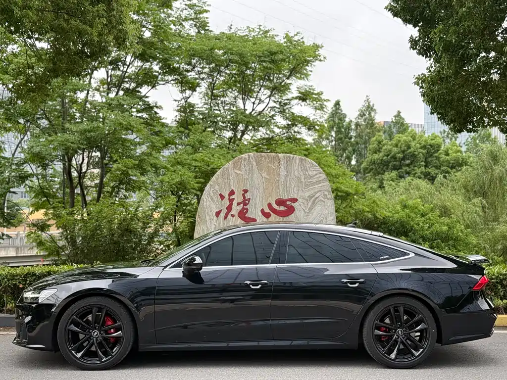Audi A7 2021 45 TFSI Premium Selection купить на сайте DeffCars