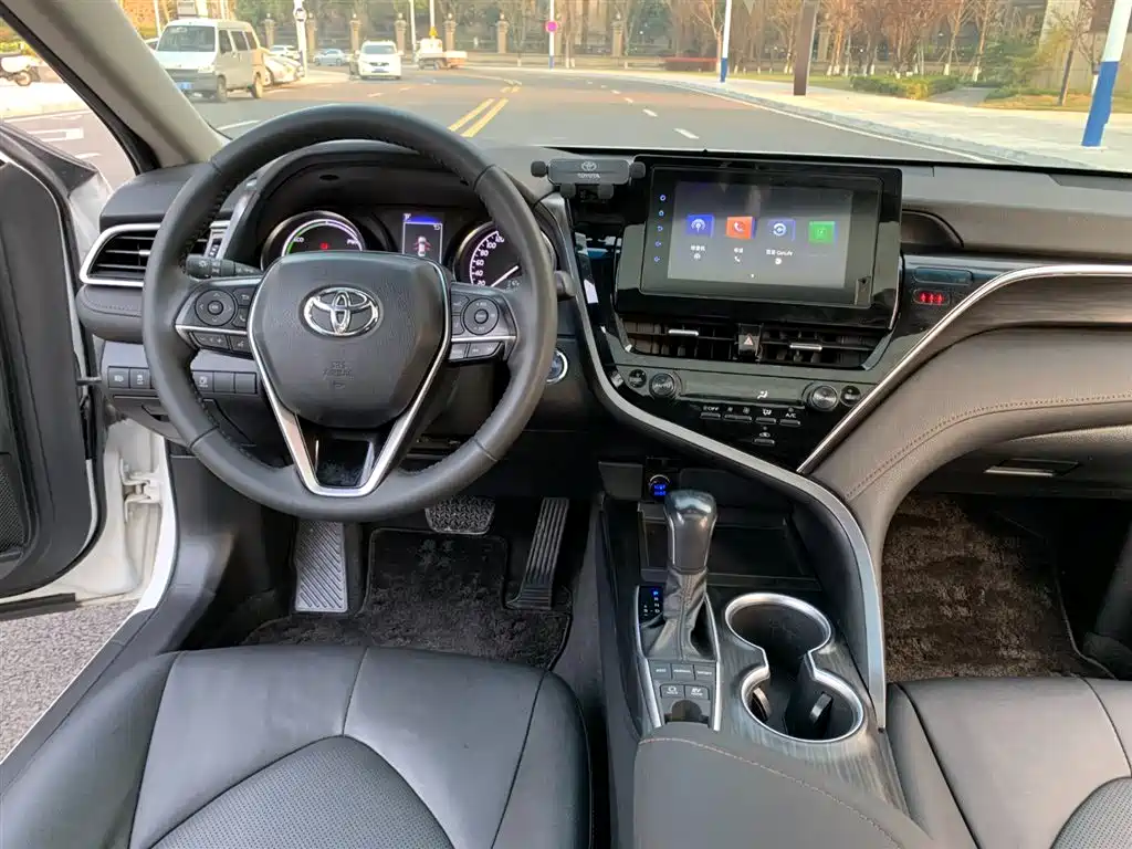 Camry 2021 Dual Engine 2.5HGVP Leading Edition купить на сайте DeffCars