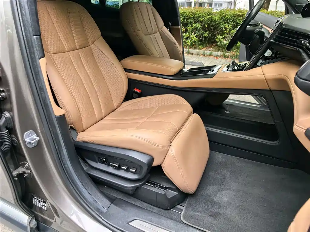 NIO ES8 2020 415KM Signature Edition Six-Seater Edition купить на сайте DeffCars