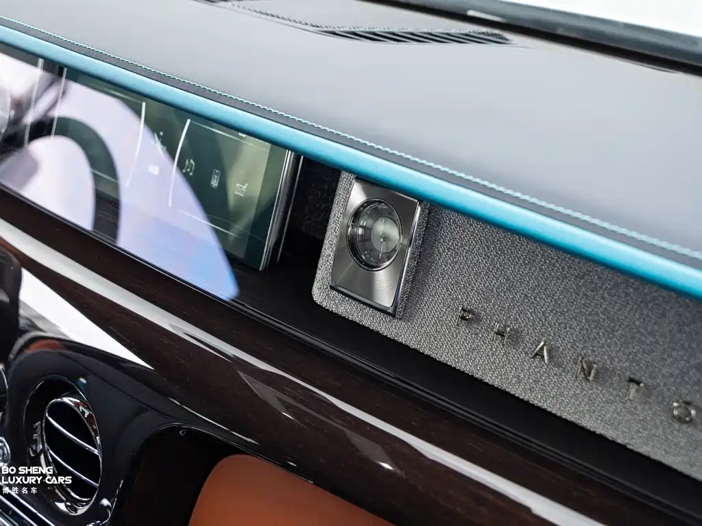 Phantom 2018 6.7T standard wheelbase version купить на сайте DeffCars