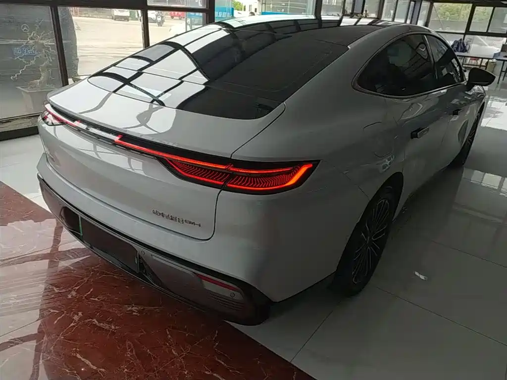 Galaxy Star 8 2025 130km EM-i Exclusive Edition купить на сайте DeffCars
