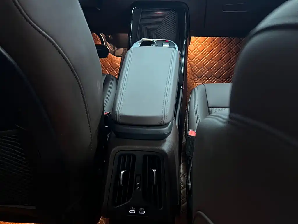 BMW X1 2024 sDrive20Li X Design Package купить на сайте DeffCars
